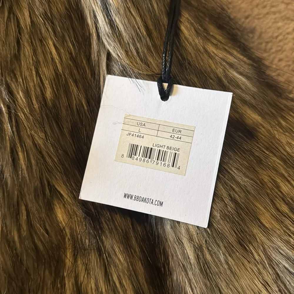 Women’s Faux fur vest - Picture 8 of 8